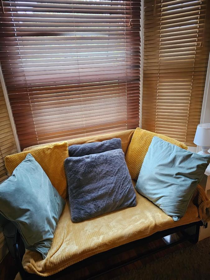 Ensuite Double Room Elizabeth Line Abbeywood Abbey Wood Exterior photo